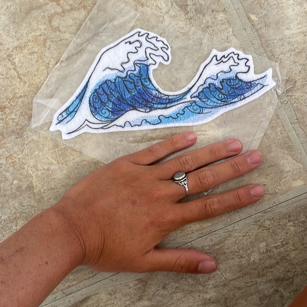 Wave decal - Picture 2 of 2
